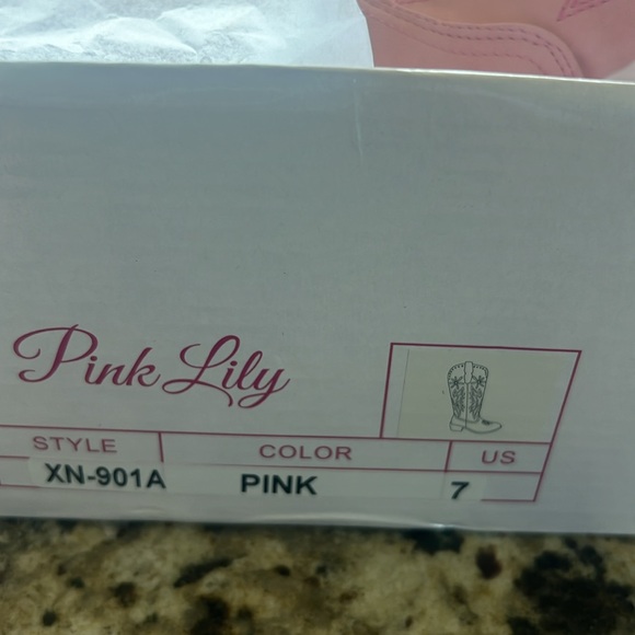 NWT * Pink Lily Pink Daisy Cowboy Boots Size 7 - Picture 6 of 6